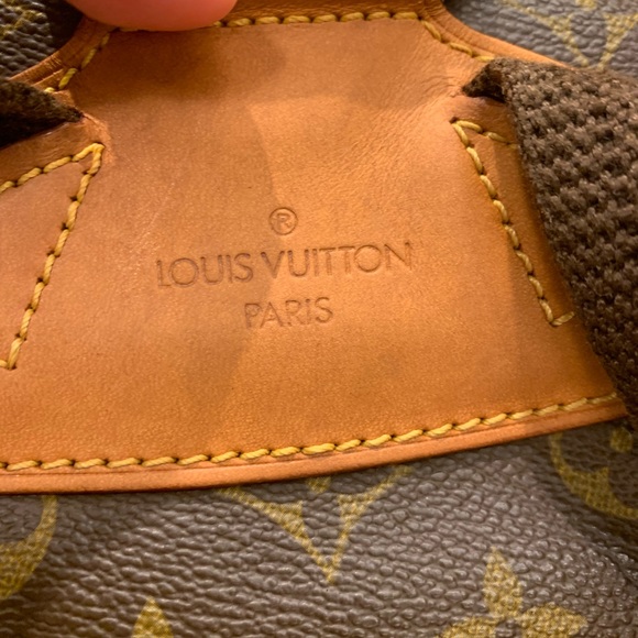 Authentic Louis Vuitton backpack - Picture 4 of 15